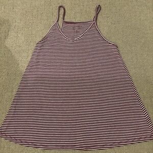 BURGUNDY AND WHITE STRIPPED TANK TOP